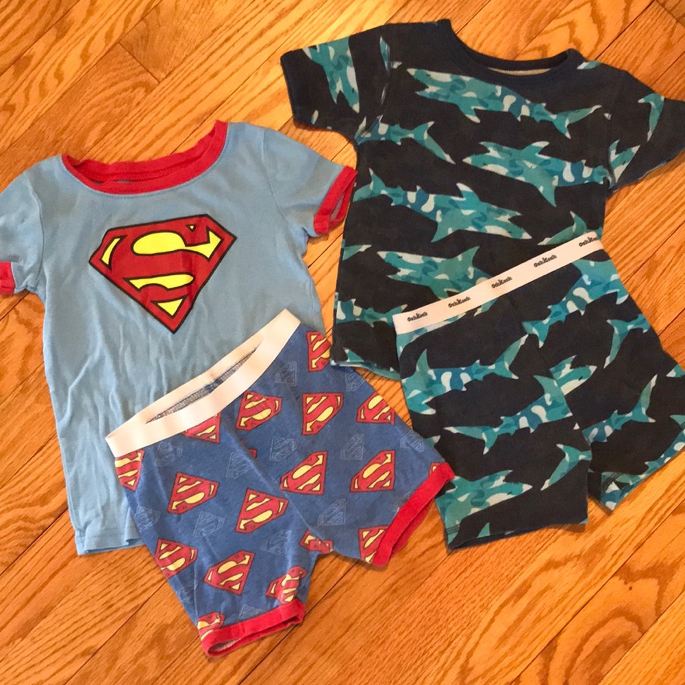Set of 2 Boys Pajamas, Superman & Sharks, Size 4T